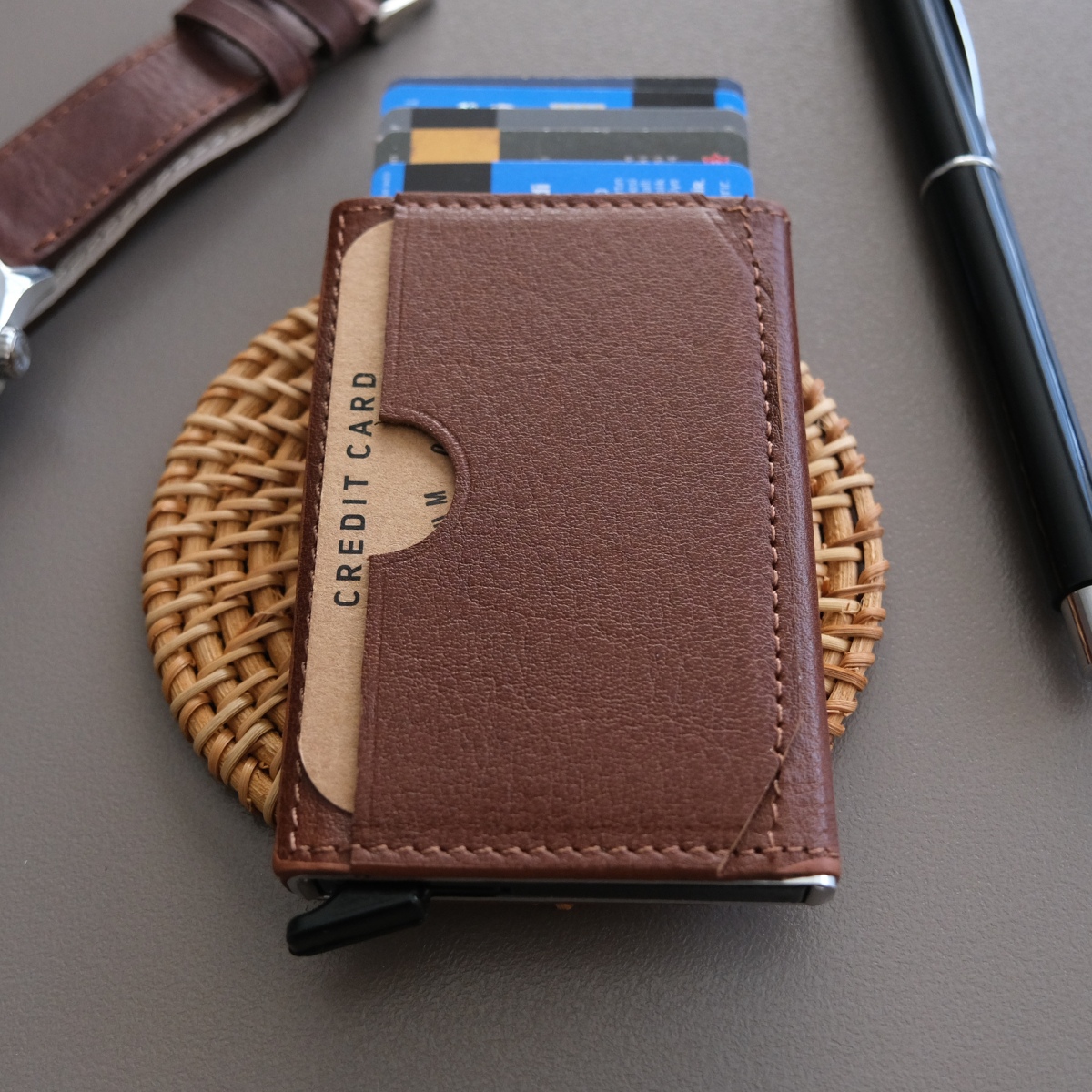 ZİNG Hakiki Deri Mekanizmalı Akıllı Kartlık