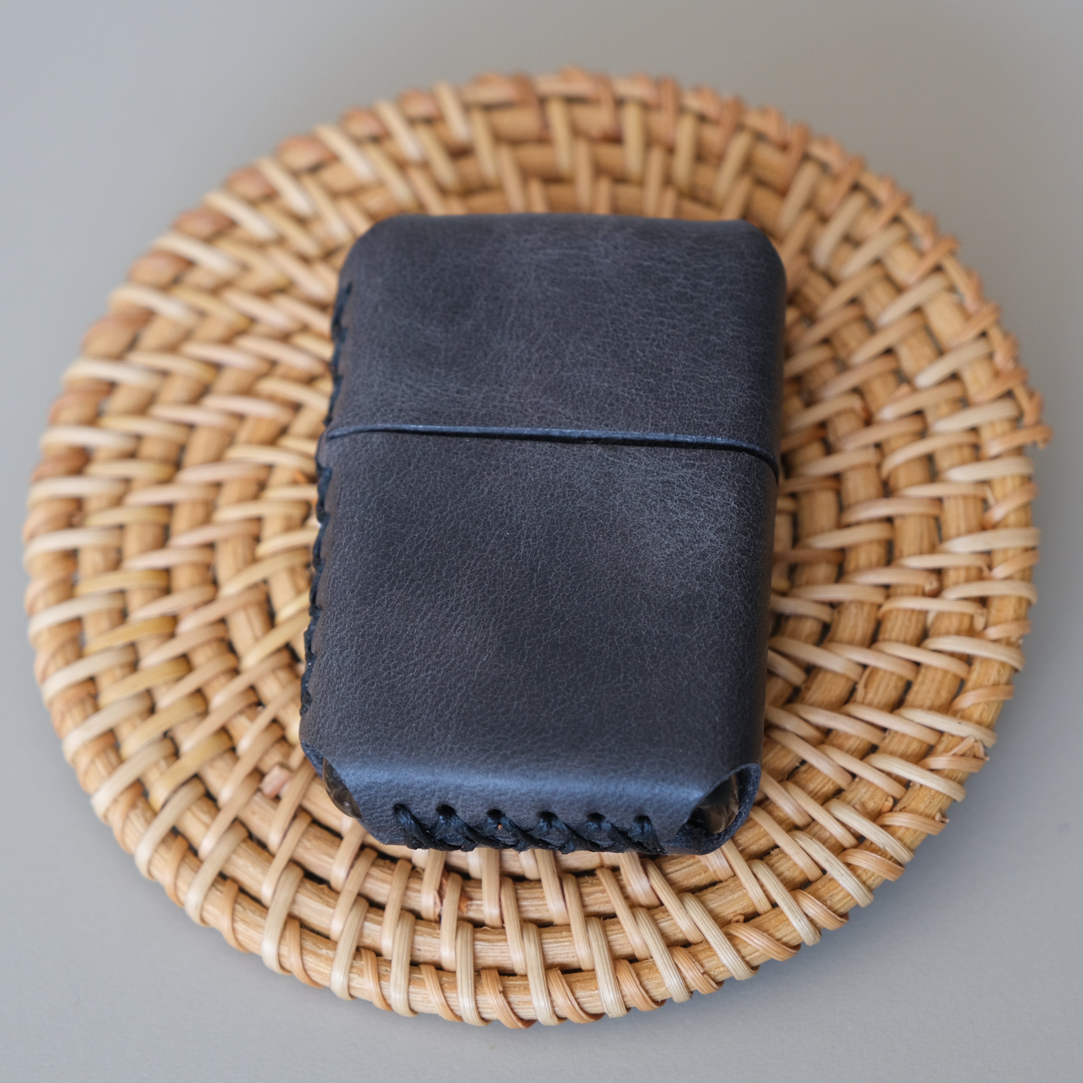 Deri El Yapımı Zippo Çakmak Kılıfı Tiana Siyah