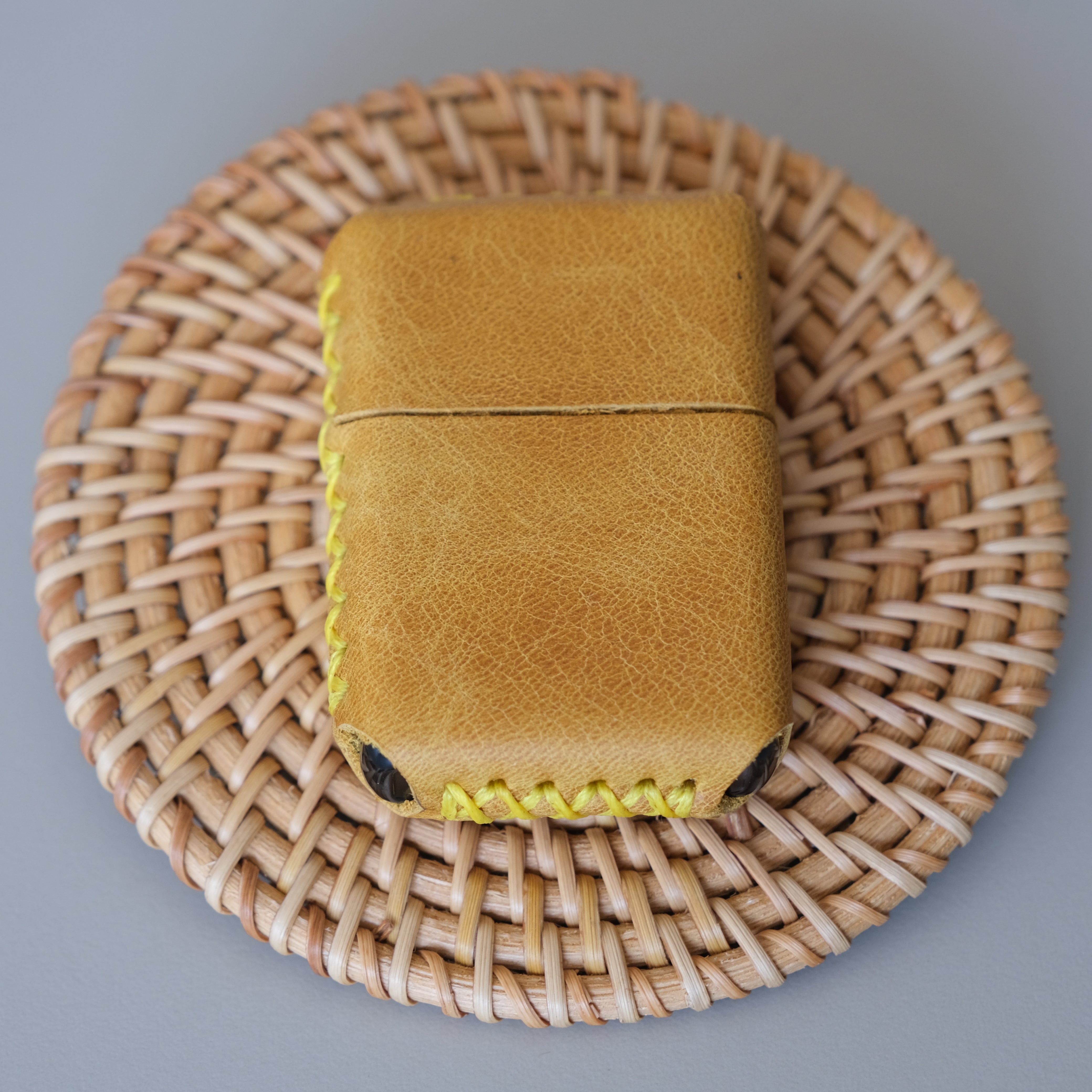 Deri El Yapımı Zippo Çakmak Kılıfı Tiana Sarı