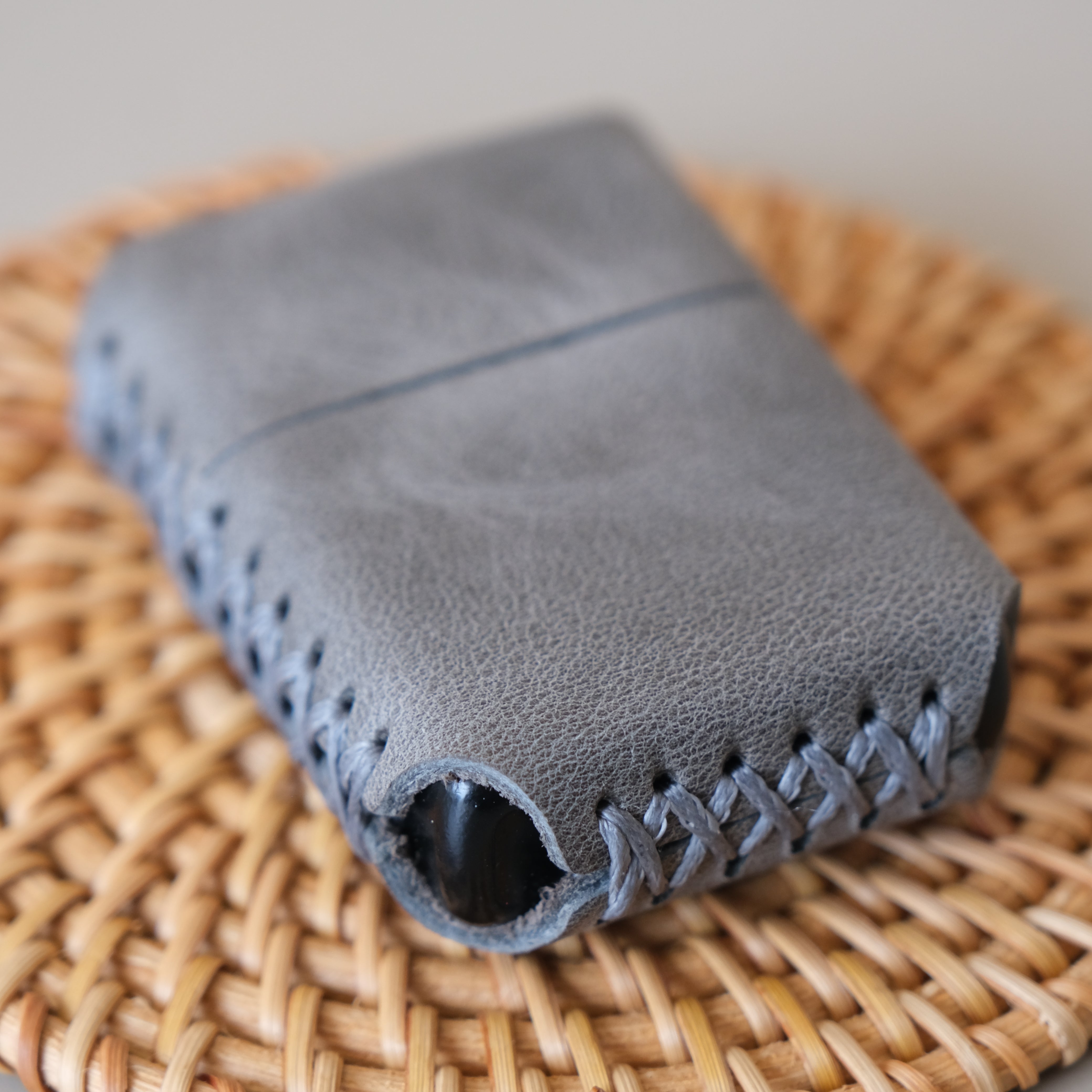 Deri El Yapımı Zippo Çakmak Kılıfı Tiana Gri