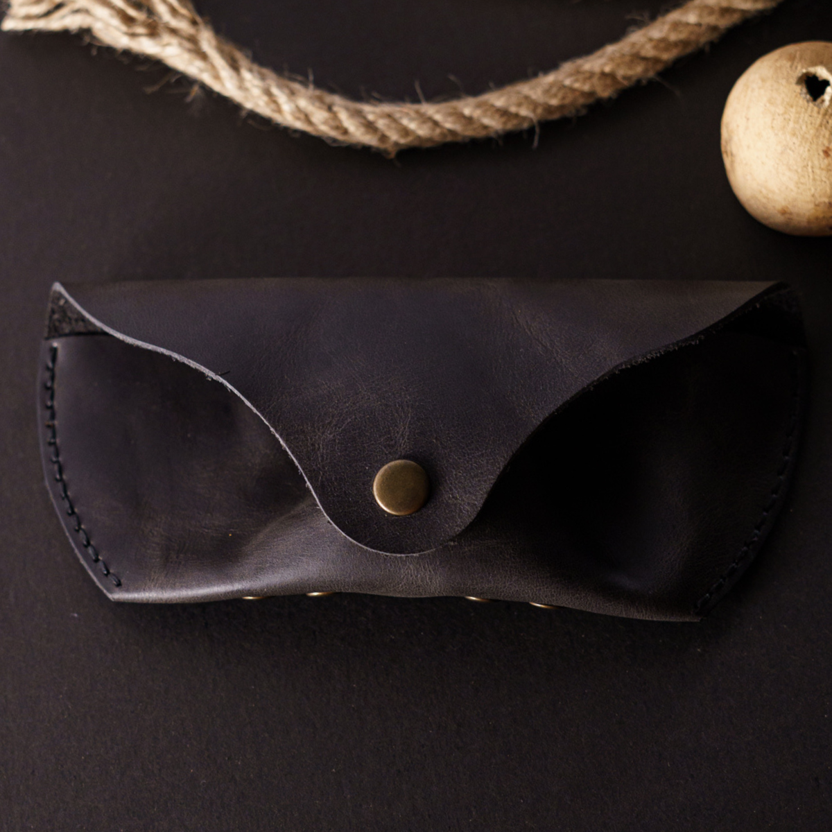 Deri Güneş Gözlüğü Kılıfı