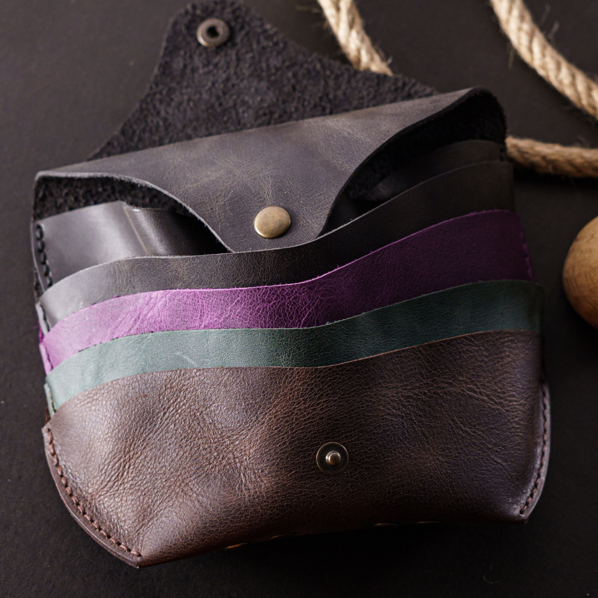 Deri Güneş Gözlüğü Kılıfı